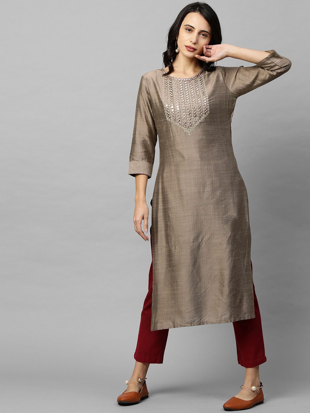 

FASHOR Women Beige & Silver-Toned Yoke Design Mirror Work Straight Kurta