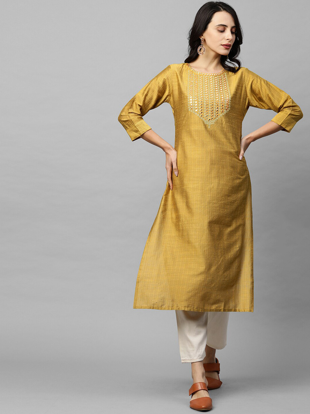 

FASHOR Women Yellow & Silver-Toned Yoke Design Mirror Work Straight Kurta