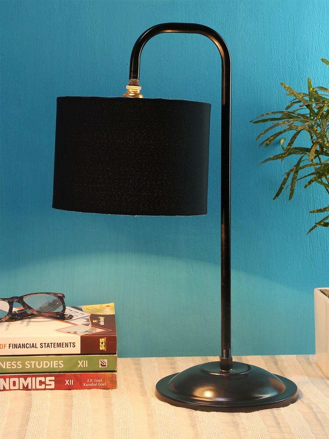 

Devansh Black Cotton Drum Shade Iron Table Lamp