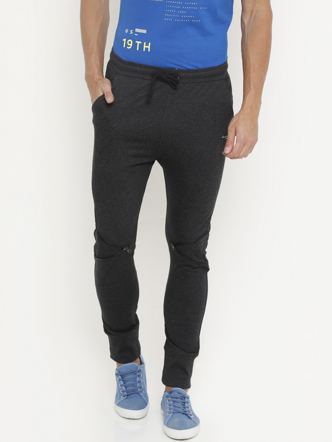 

Masculino Latino Men Charcoal Grey Solid Joggers