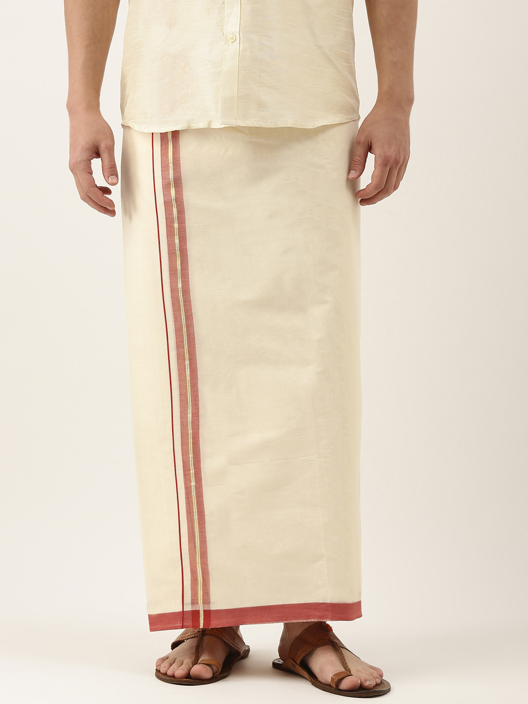 

Thangamagan Men Off-White & Maroon Solid Pure Cotton Dhoti With Fancy Border