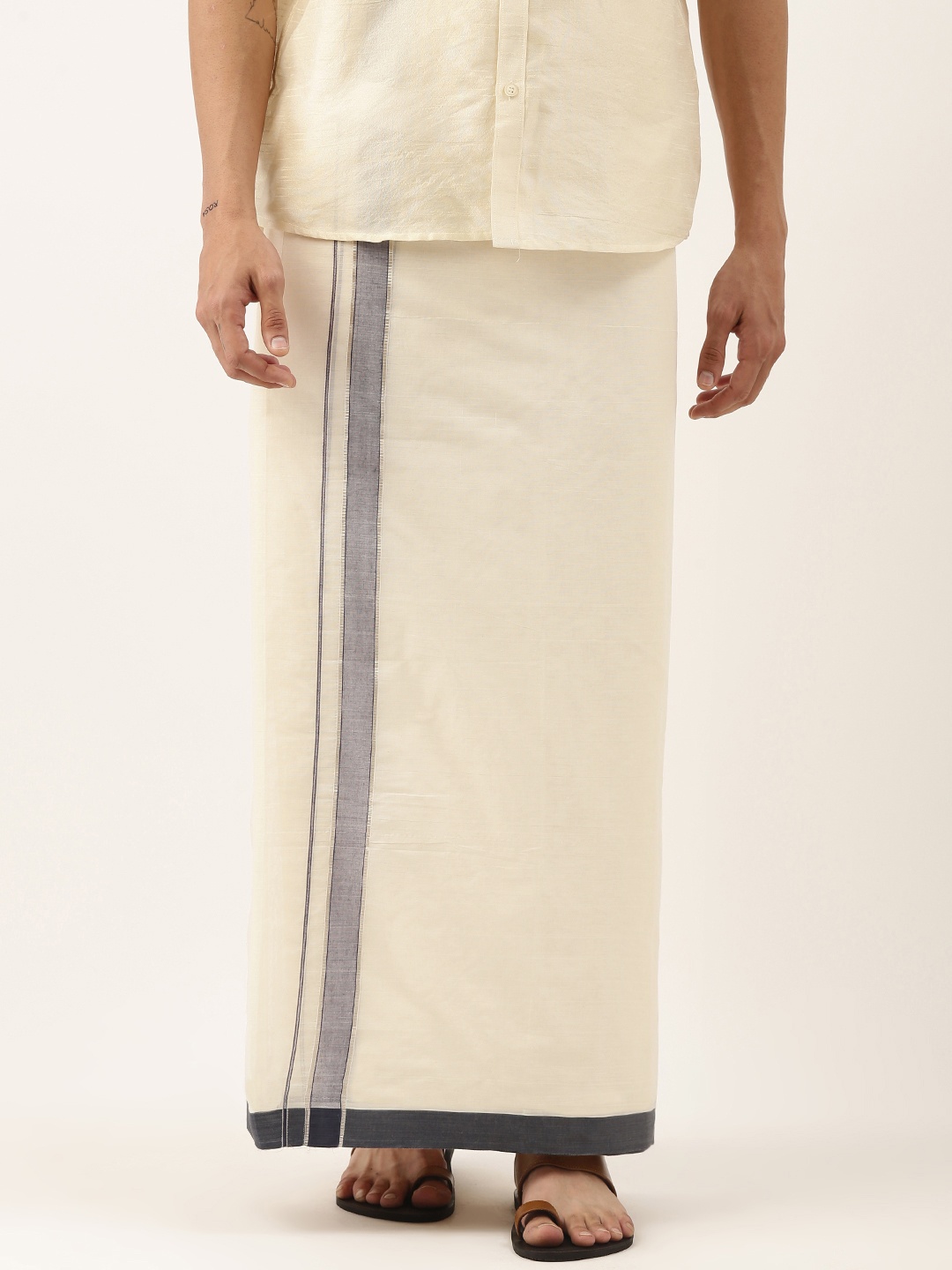 

THANGAMAGAN Men White Solid Pure Cotton Dhoti With Grey Border, Off white