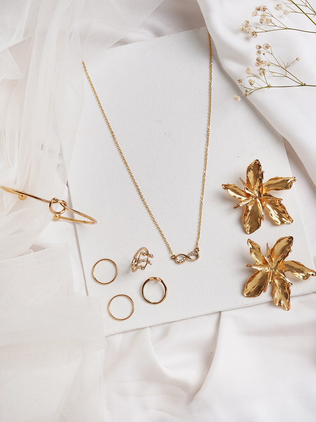 

JOKER & WITCH Gold-Toned & White Stone-Studded Dandelion Jewellery Set