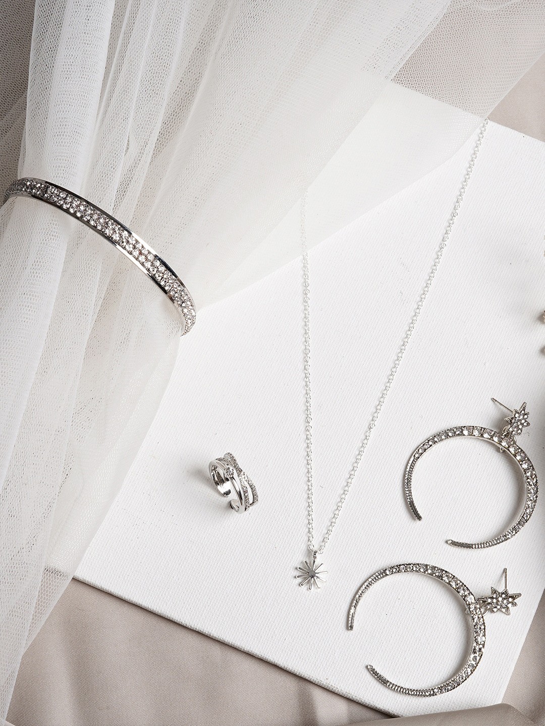 

JOKER & WITCH Silver-Toned & White Stone-Studded Stea Jewellery Set