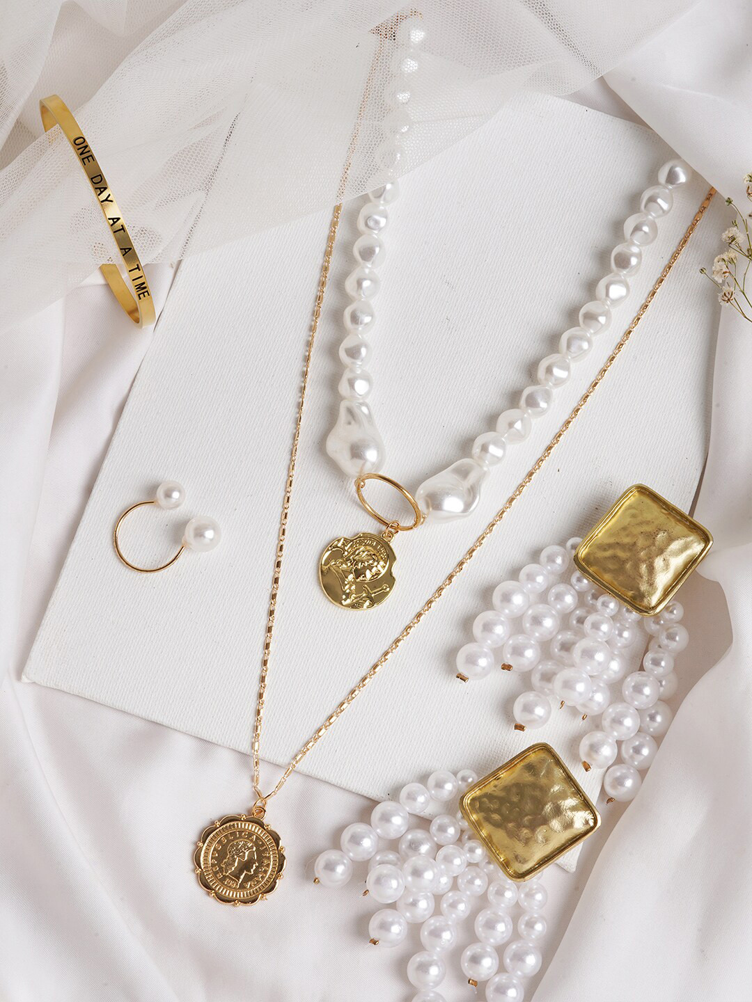 

JOKER & WITCH Gold-Toned & Pearl Beaded Risa Jewellery Set