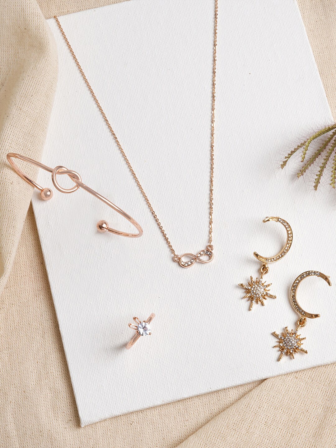 

JOKER & WITCH Rose Gold-Toned & White Stone-Studded Dreamy Stars Jewellery Set