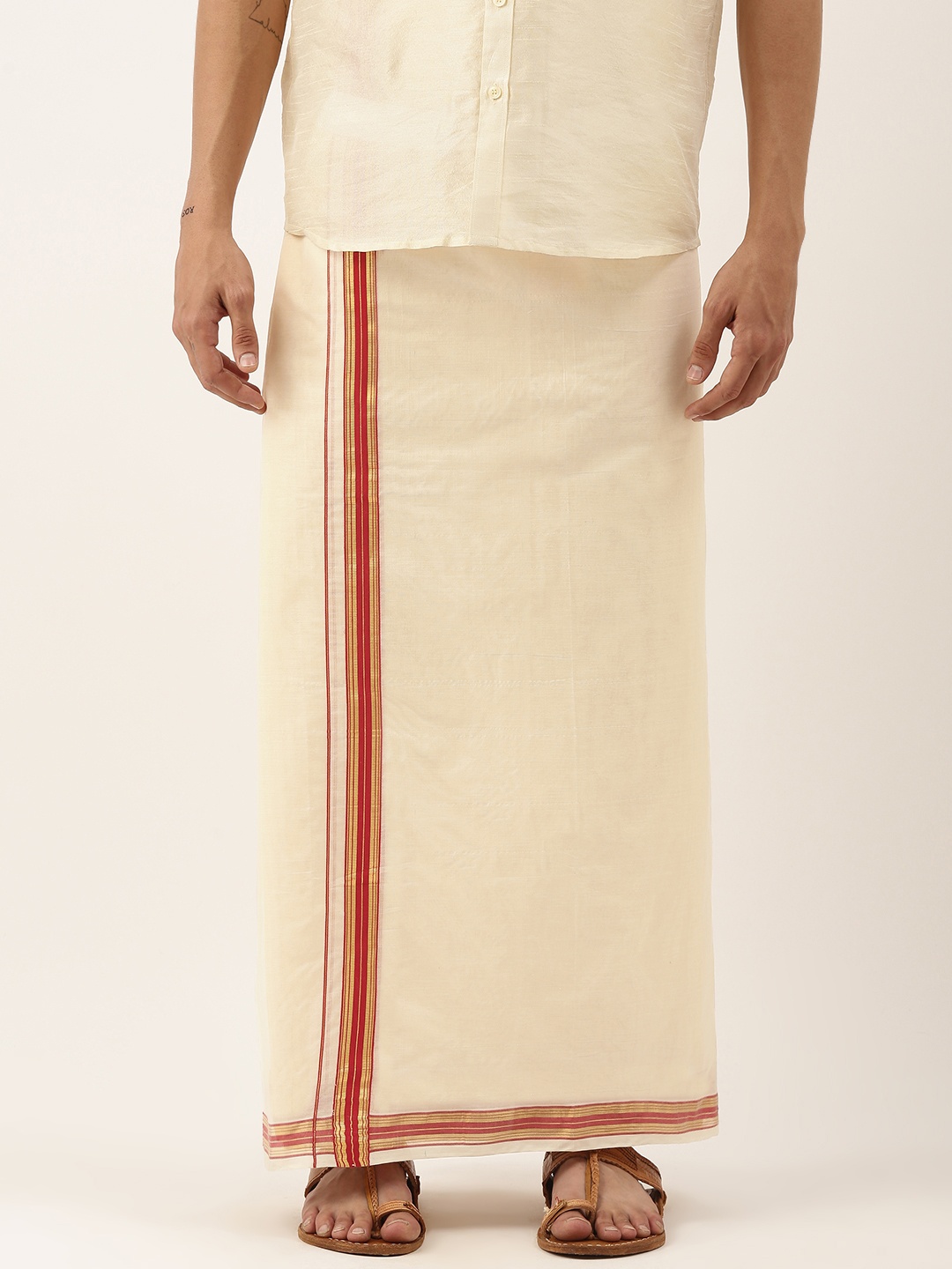 

THANGAMAGAN Men Off White Solid Cotton Dhoti with Border