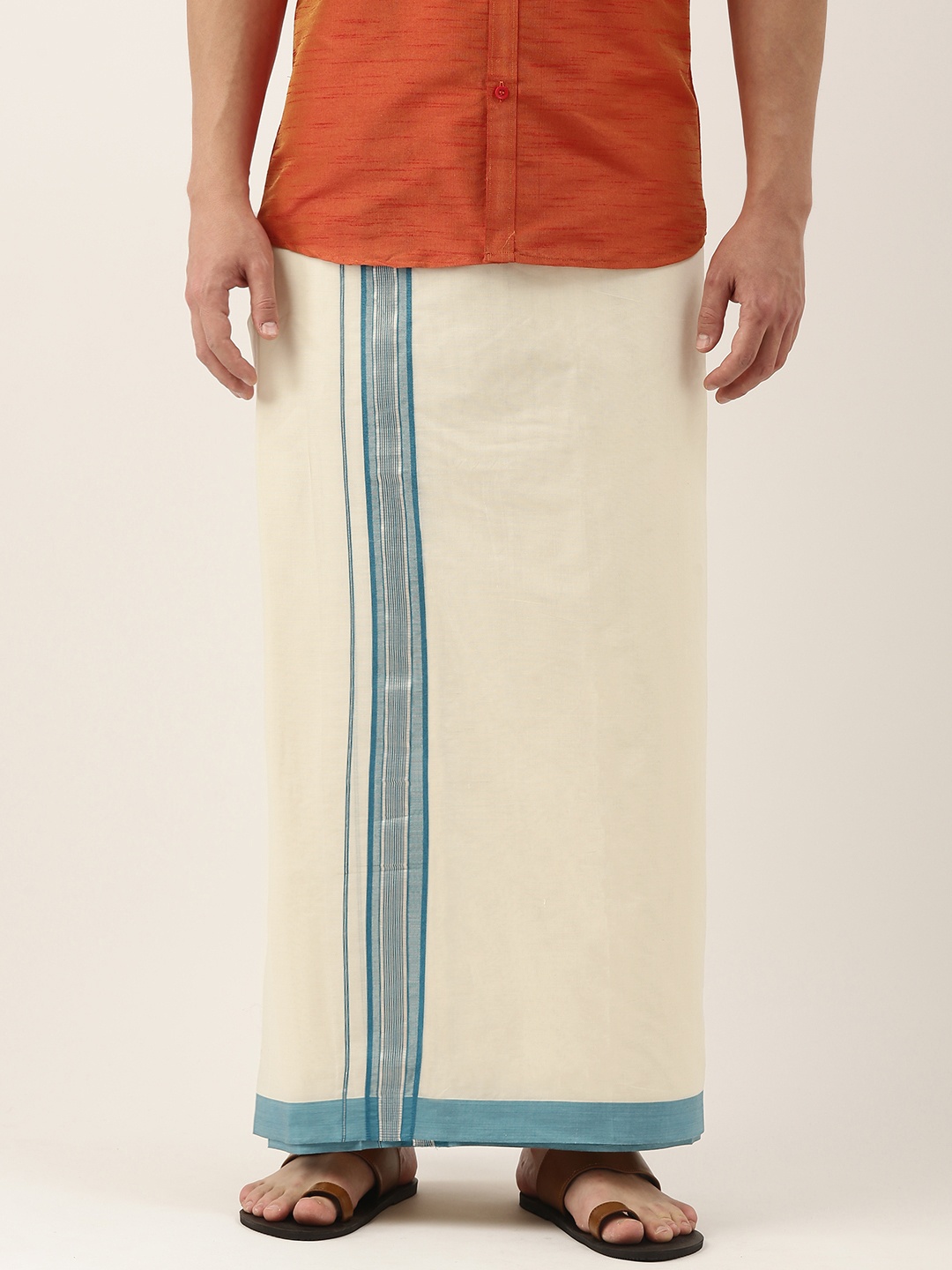 

THANGAMAGAN Men Off White Solid Cotton Dhoti with Border