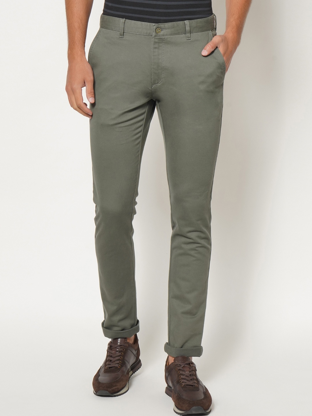 

Blackberrys Men Olive Green Solid B-91 Skinny Fit Trousers