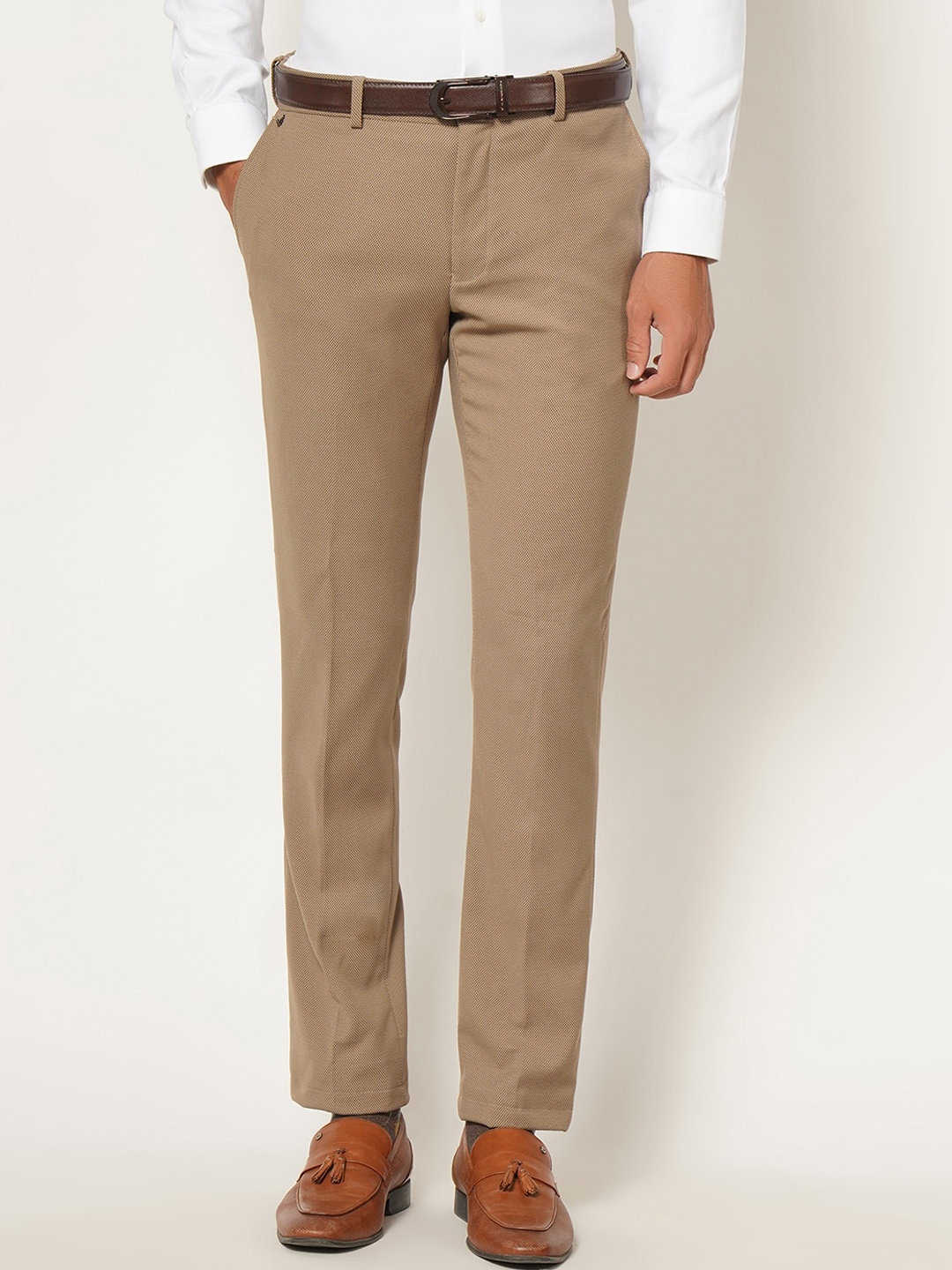 

Blackberrys Men Beige Solid B-95 Slim Fit Formal Trousers