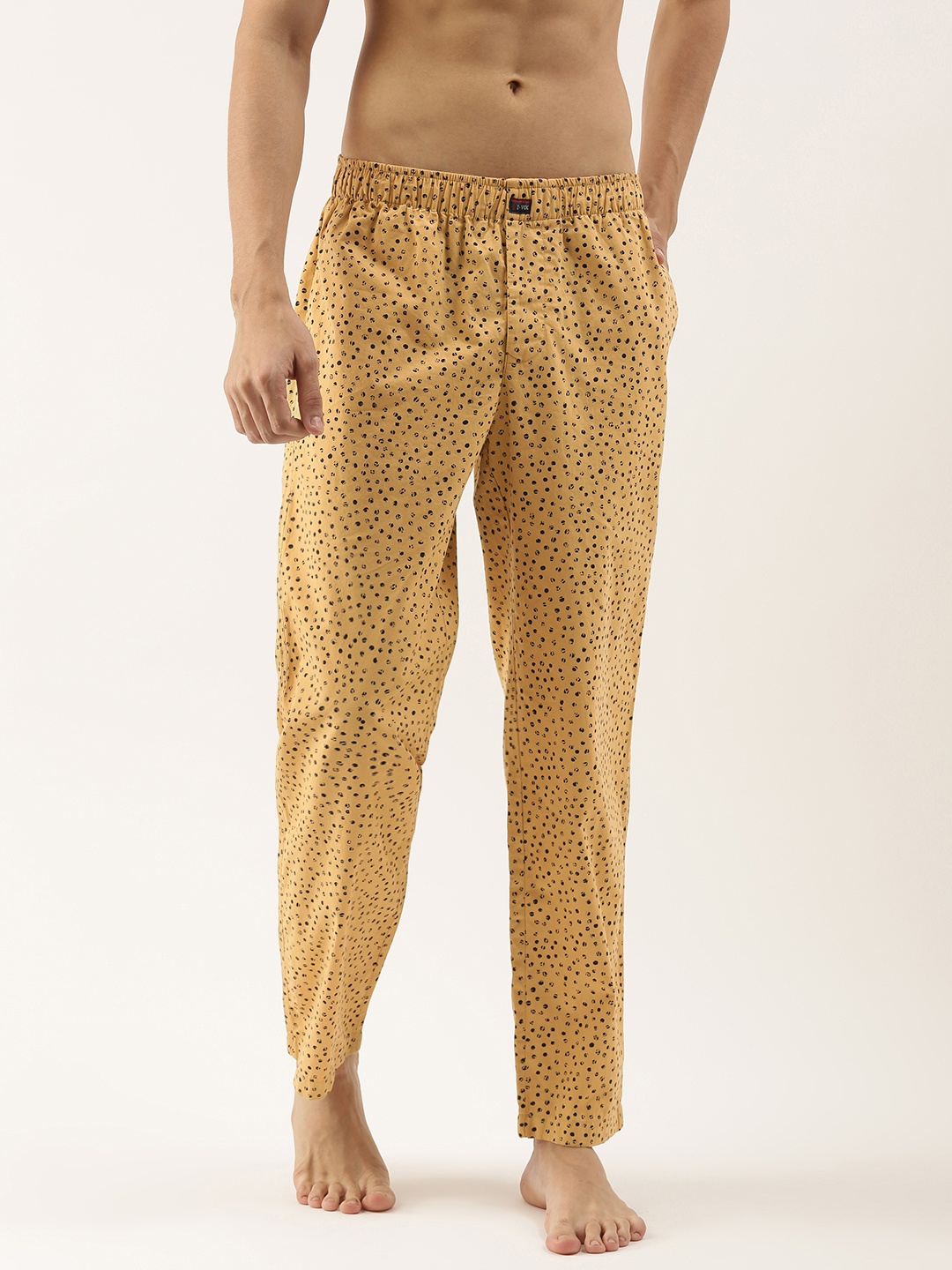 

IVOC Men Yellow & Black Regular Fit Cotton Printed Lounge Pants