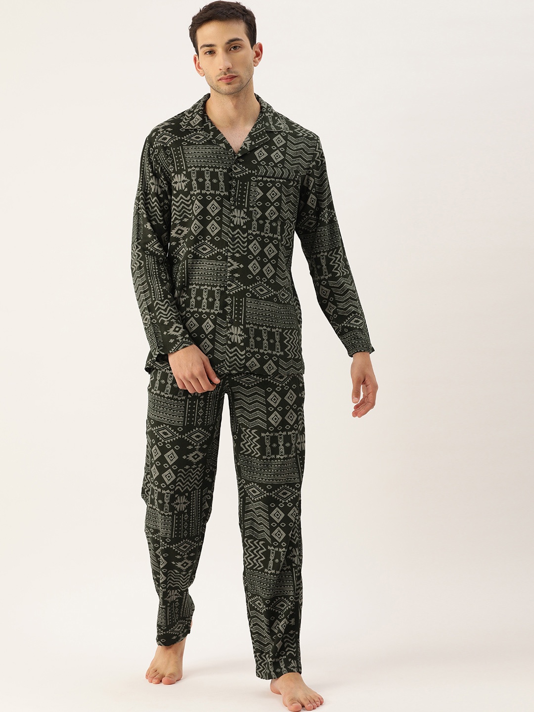 

Bene Kleed Men Green & Grey Printed Night Suit With N9 Silver Anti Bacterial Finish