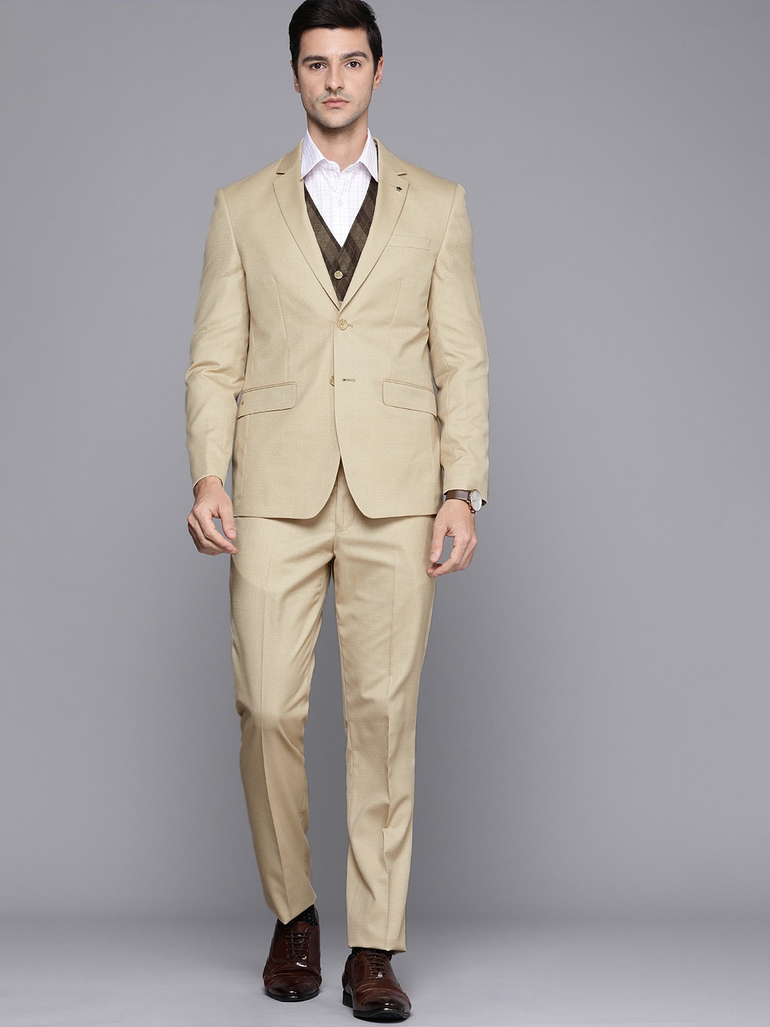 

Louis Philippe Men Beige Slim Fit Solid Single Breasted Three-Piece Formal Suit