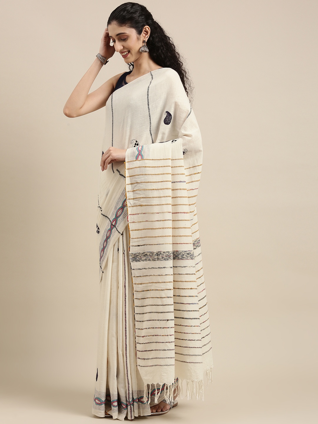 

ArtEastri Cream-Coloured & Multicoloured Embroidered Pure Cotton Taant Saree with Kantha Work