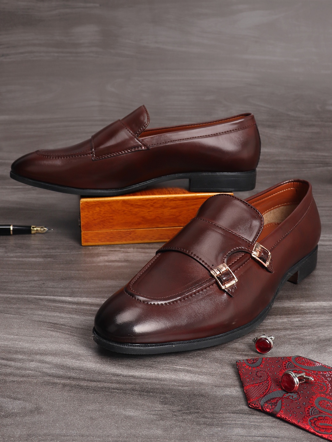

MUTAQINOTI Men Brown Patent Leather Monks