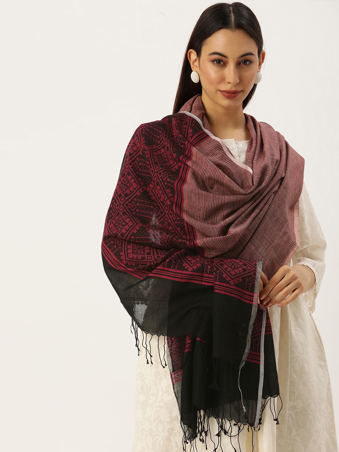 

ArtEastri Red & Black Ethnic Motifs Printed Pure Cotton Dupatta