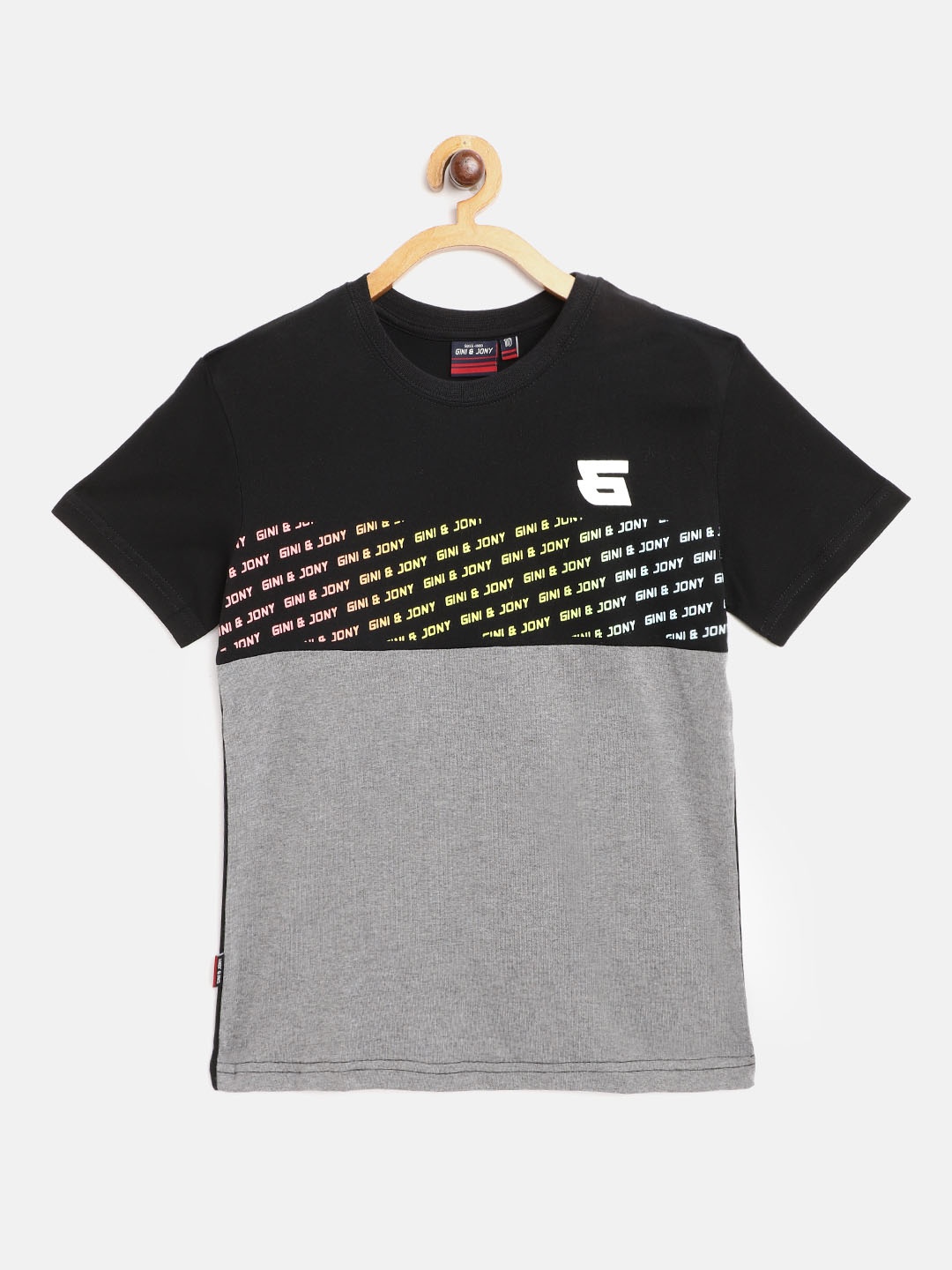 

Gini and Jony Boys Black & Grey Colourblocked T-shirt