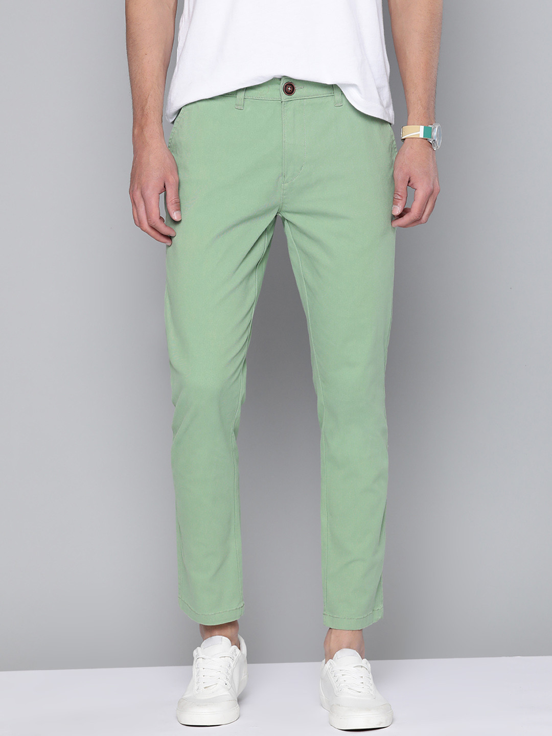Mast & Harbour Men Green Solid Chinos