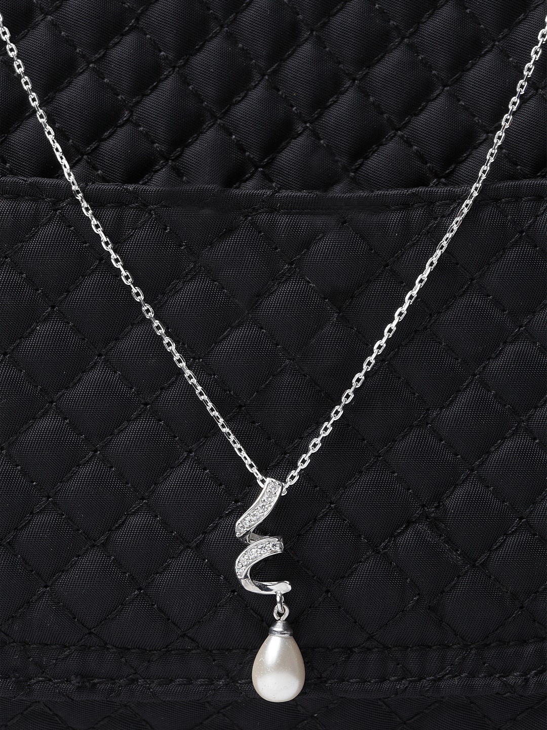 

Clara Women Silver Colored Twist Pearl Chain Pendant