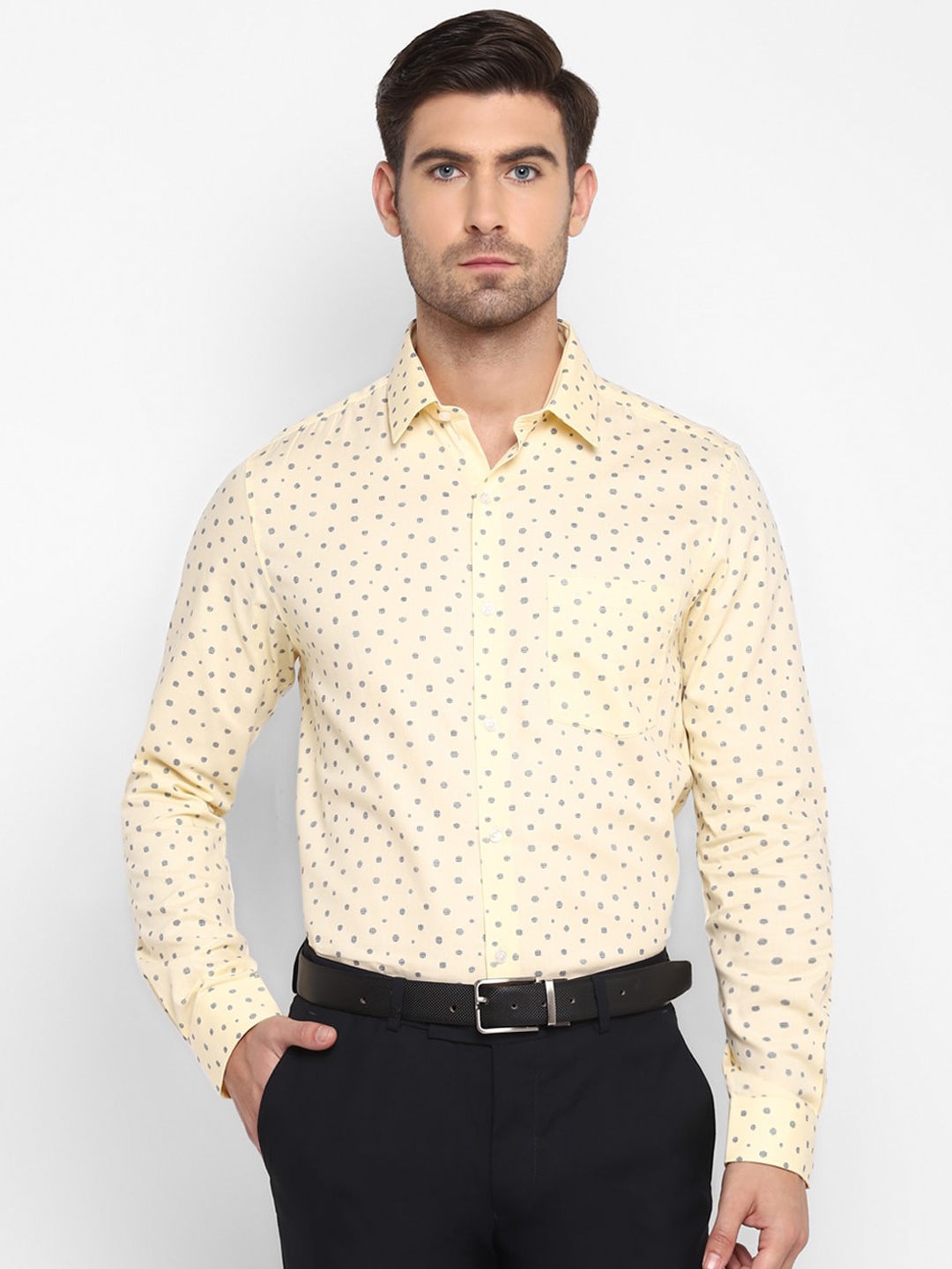 

Turtle Men Yellow Slim Fit Opaque Printed Formal Shirt
