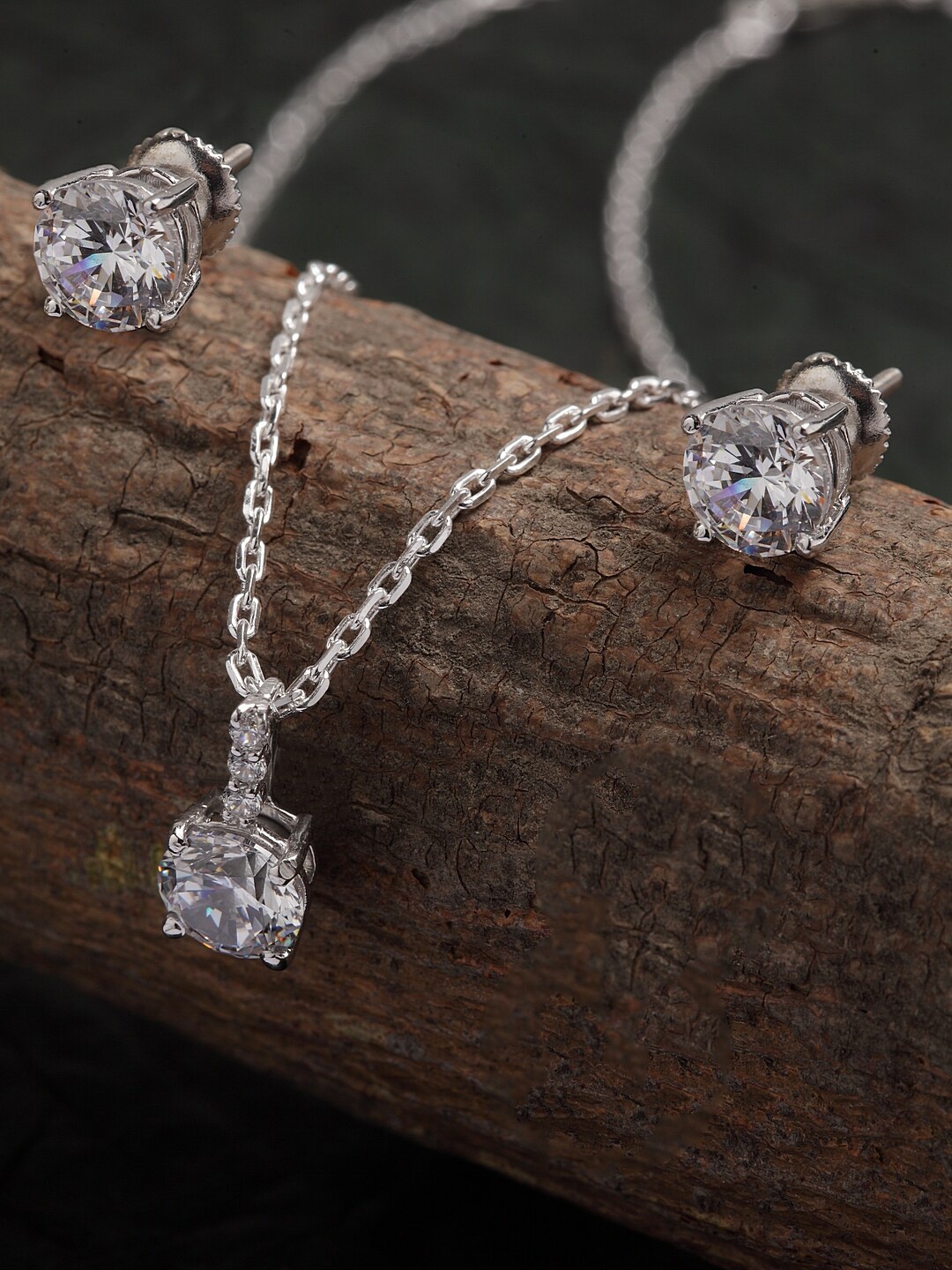 

Clara 925 Rhodium Plated Silver Sterling Cubic Zirconia Solitaire Studded Jewellery Set