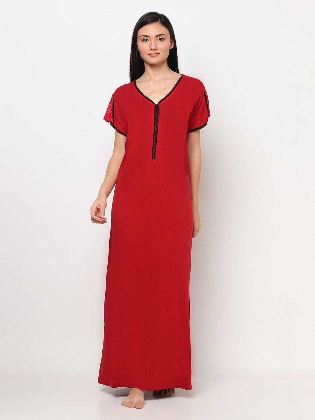 

TRUNDZ Woman Red Maxi Nightdress