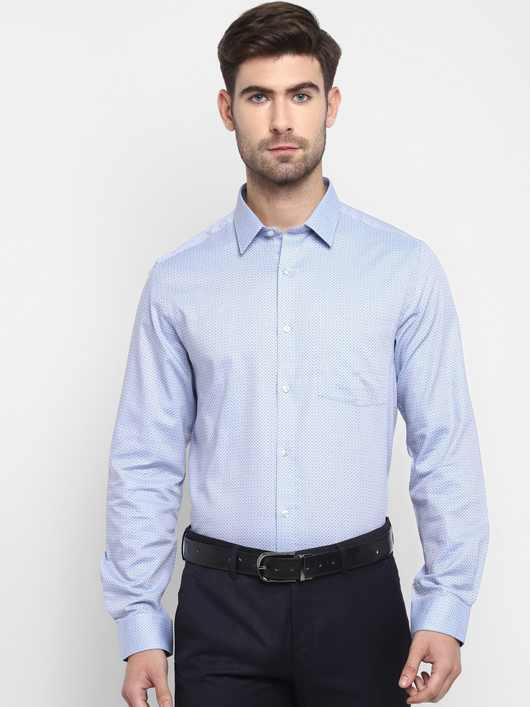 

Turtle Men Blue Printed Slim Fit Semiformal Shirt