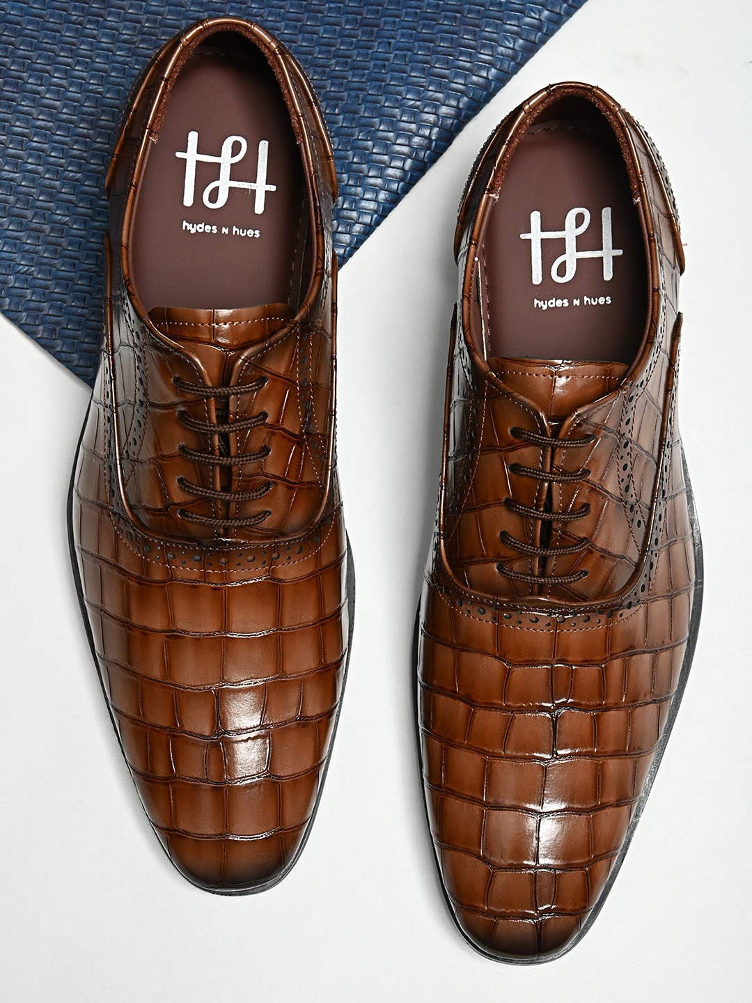 

Hydes N Hues Men Tan Brown Textured Formal Oxfords
