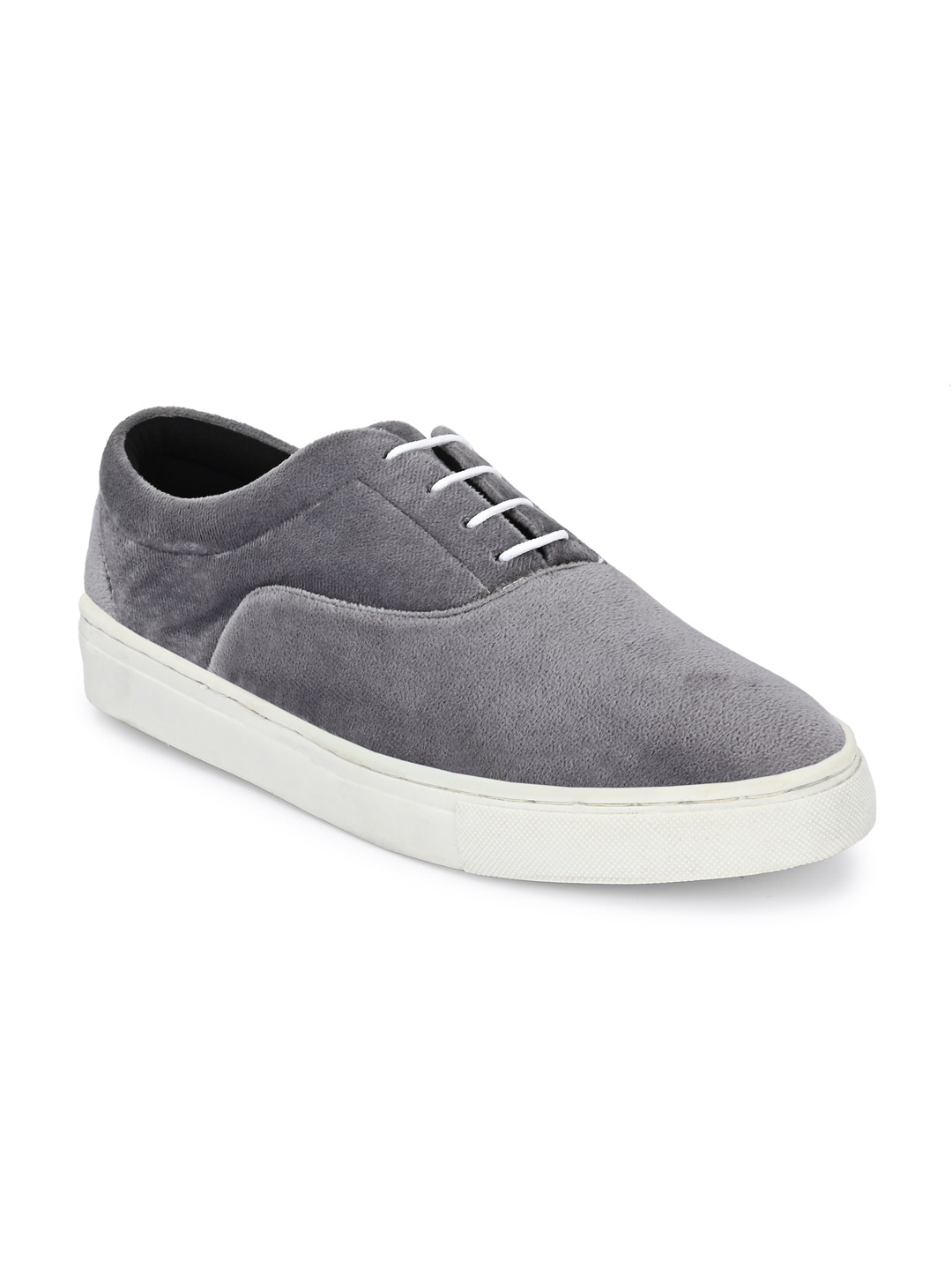 

EXTRIMOS Men Grey Suede Sneakers