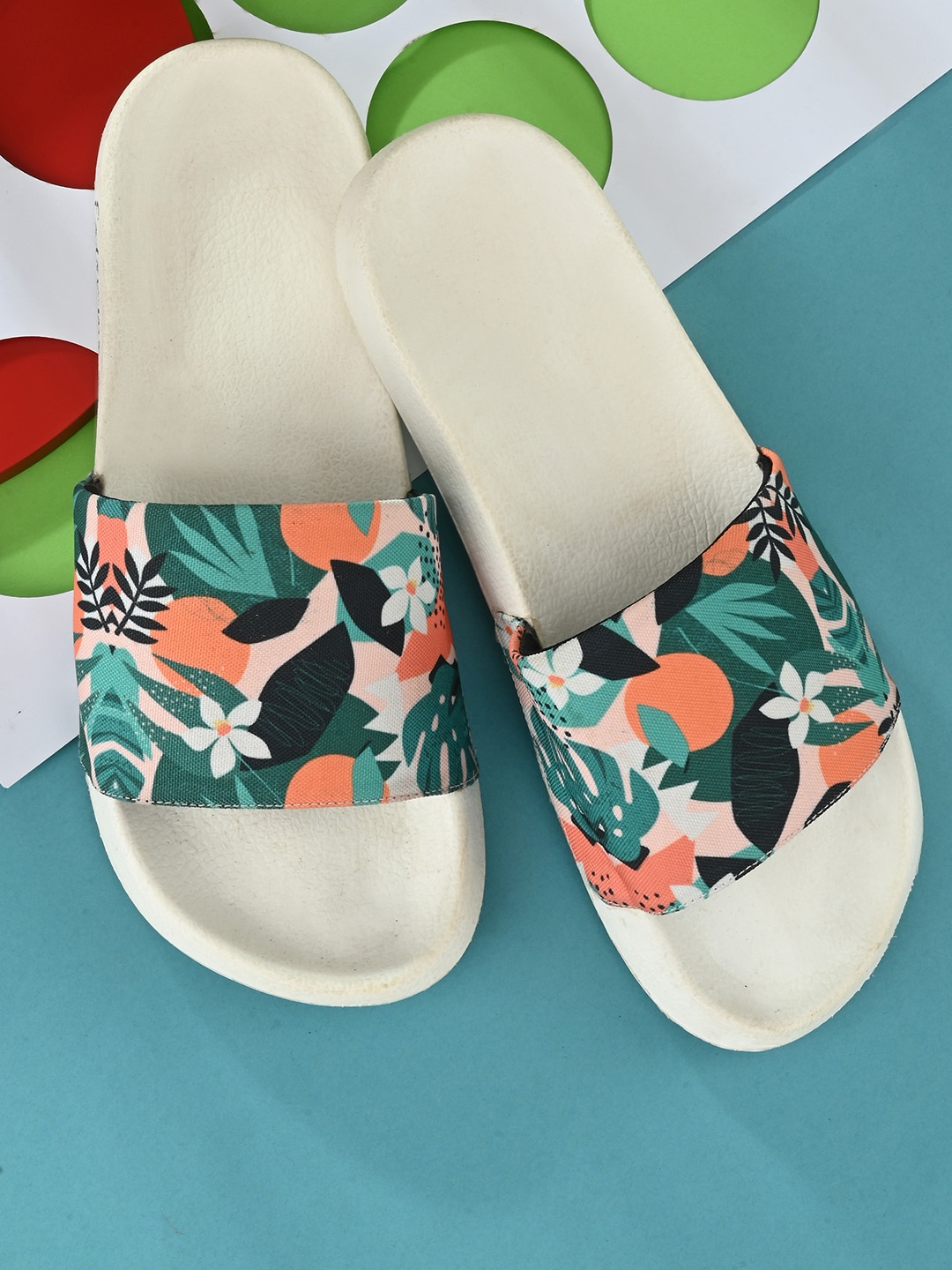 

EXTRIMOS Men White & Green Printed Sliders