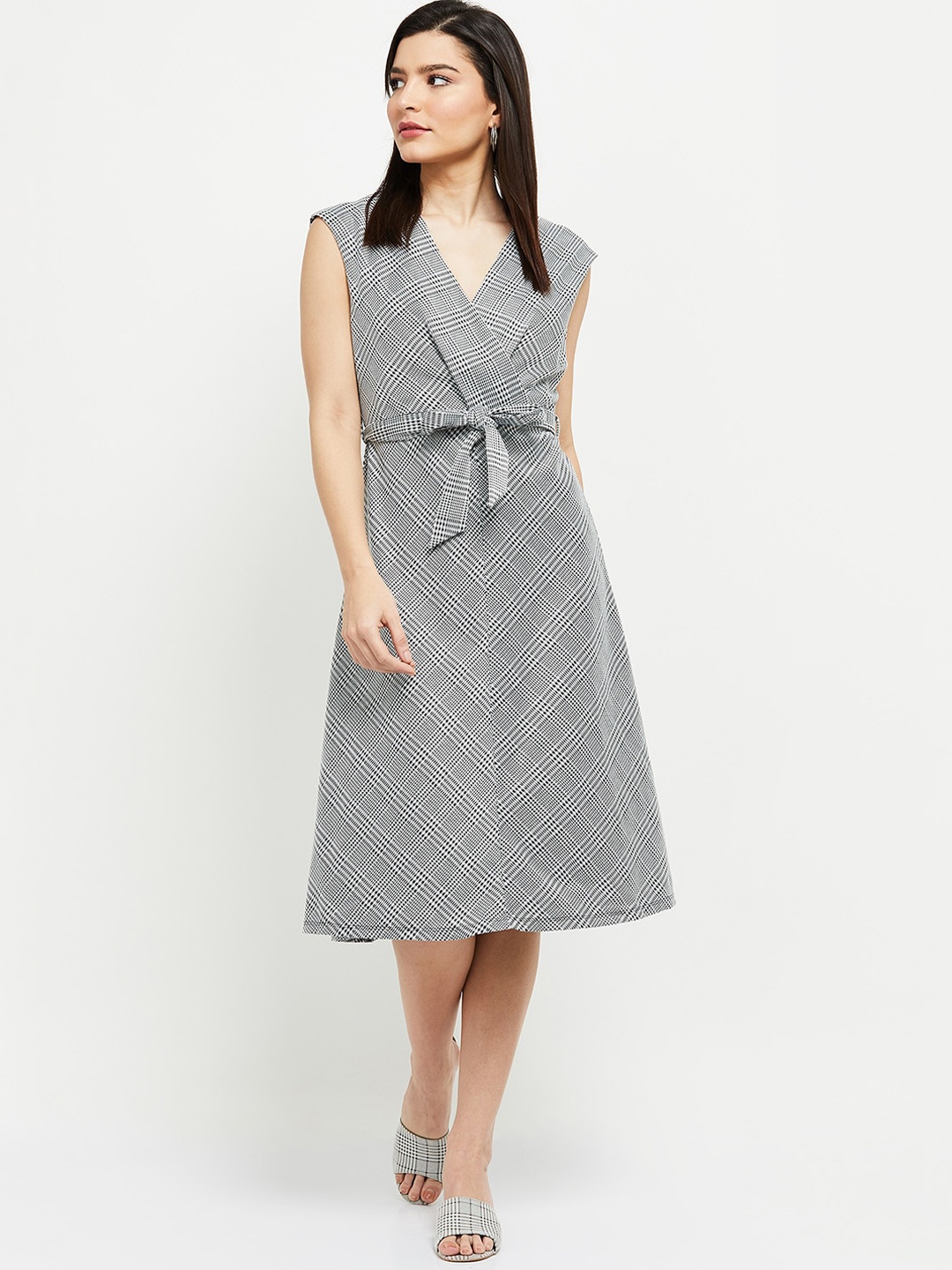 

max White & Black Checked A-Line Dress With Tie-Ups Detailing