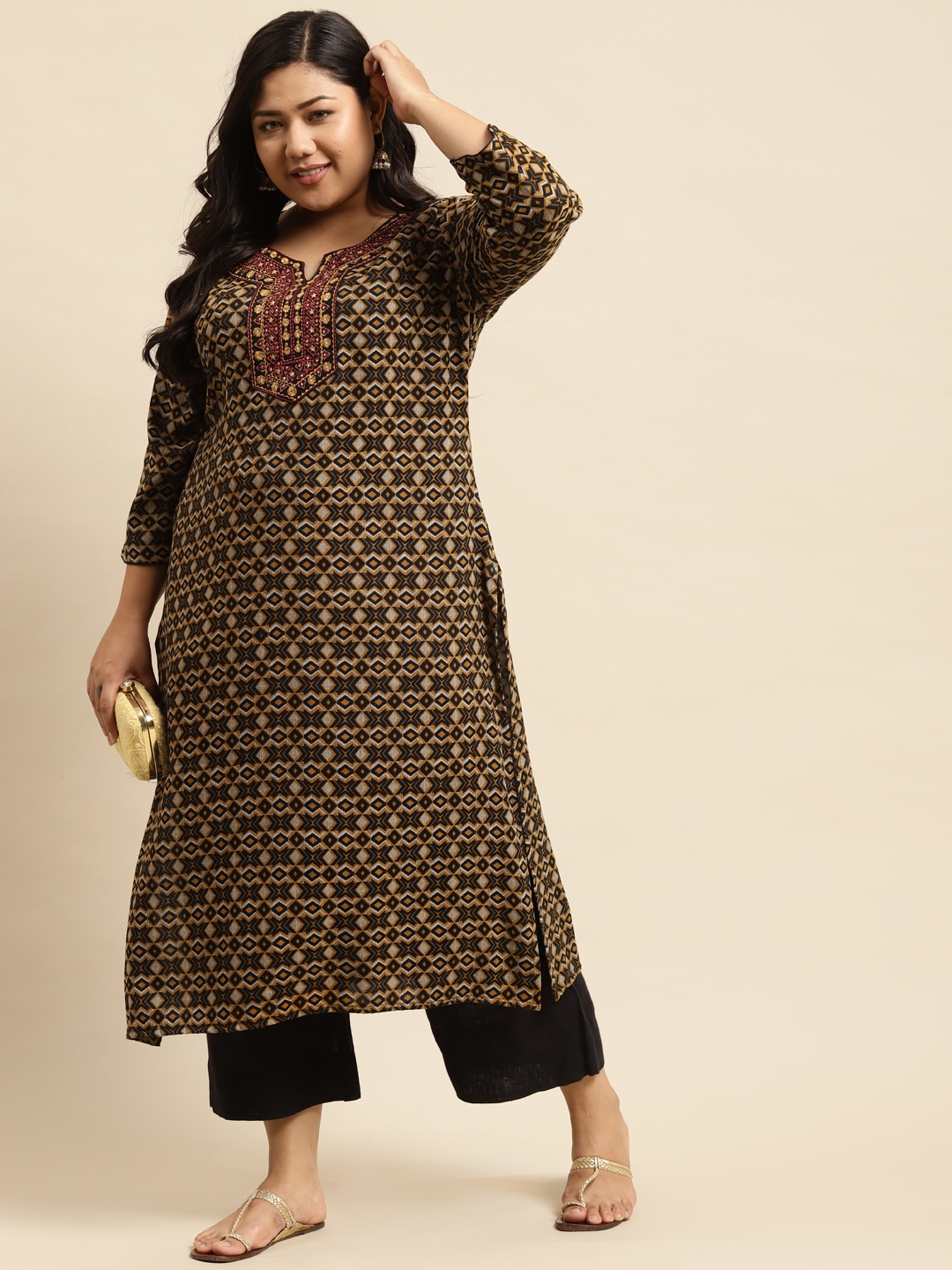 

RANGMAYEE Women Yellow & Black Geometric Printed Thread Work Liva Kurta