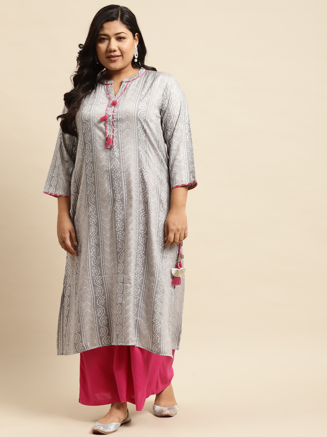 

RANGMAYEE Women Grey & White Bandhani Printed Gotta Patti Indie Prints Liva Kurta