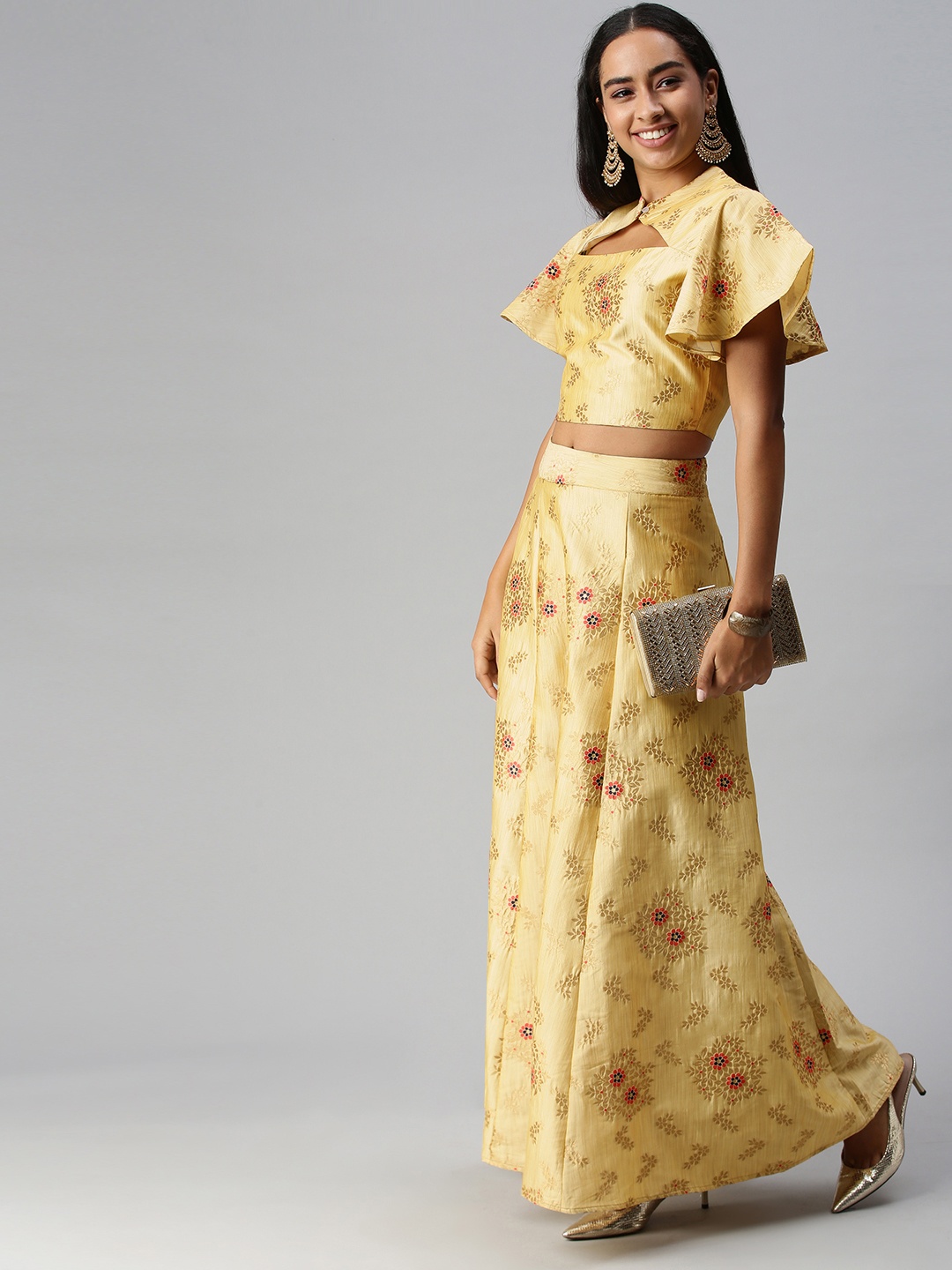 

flaher Beige Embroidered Ready to Wear Lehenga Set