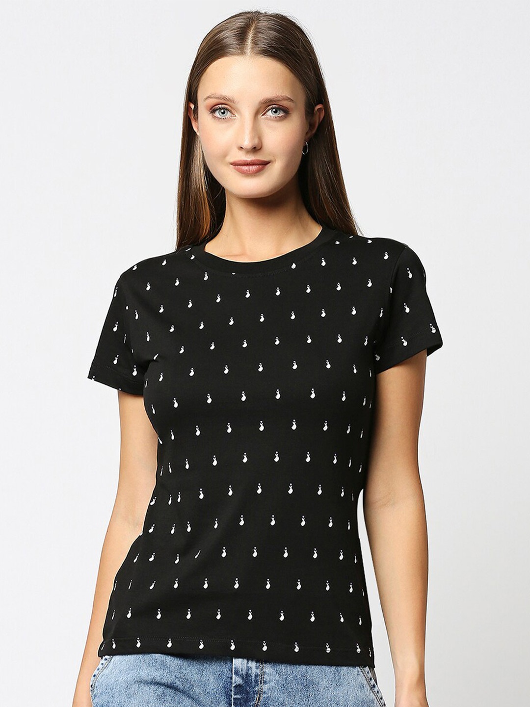 

Bewakoof Women Black & White Printed Round Neck T-shirt