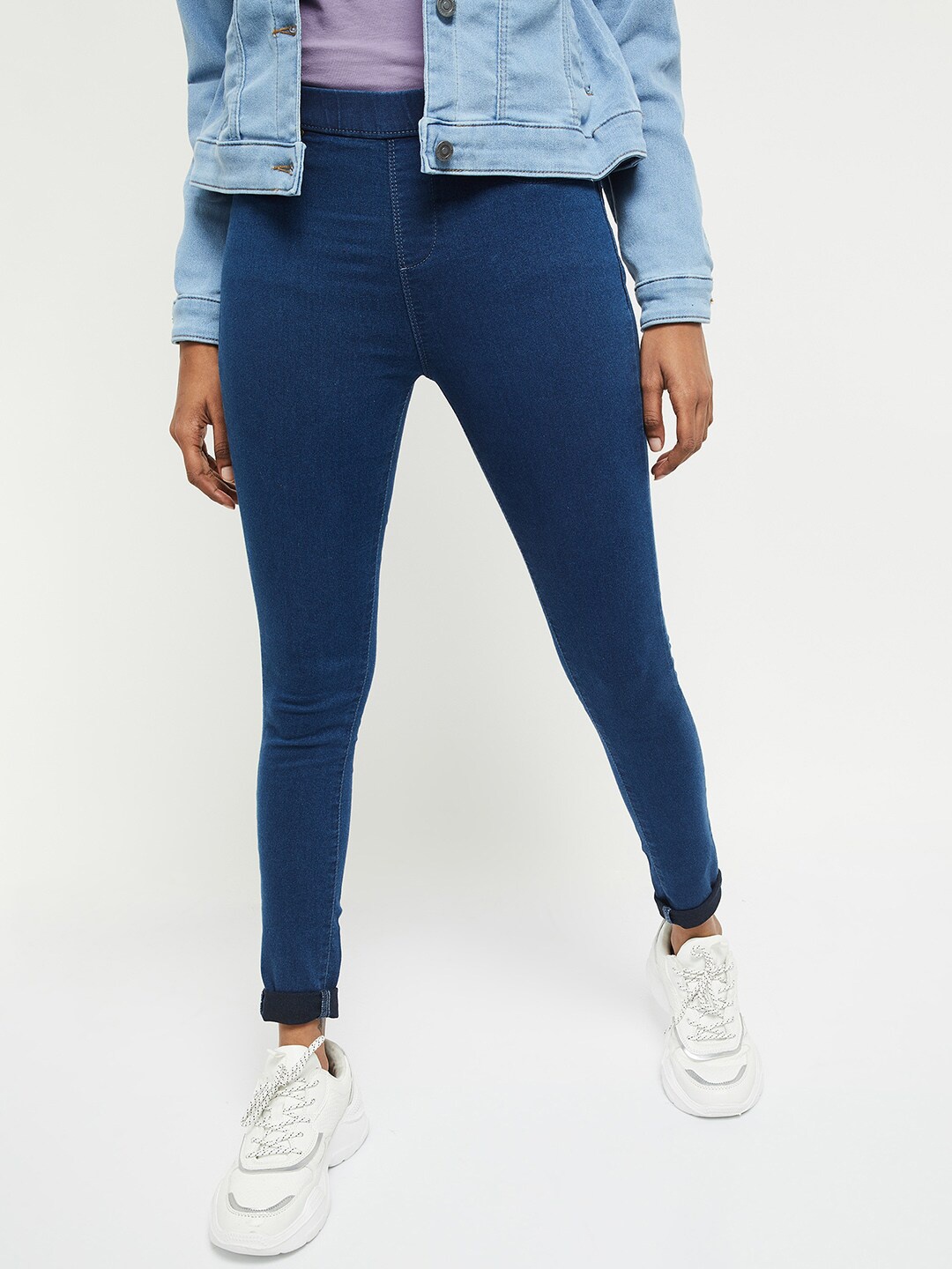 

max Women Blue Solid Skinny-Fit Jeggings
