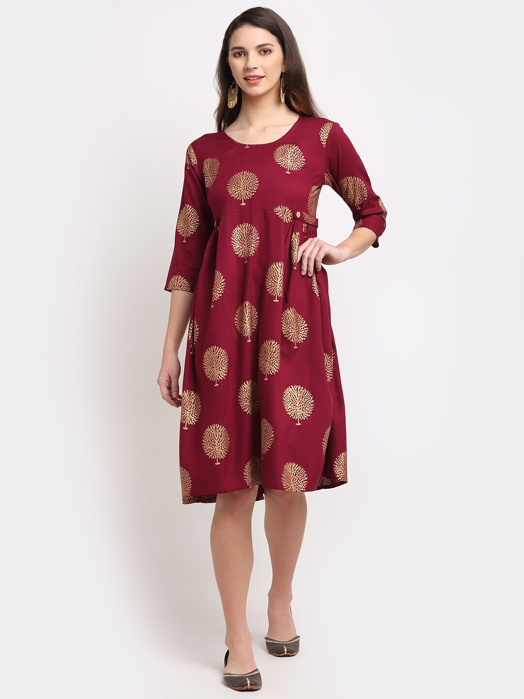 

Rudra Bazaar Women Maroon Floral Printed Kurti