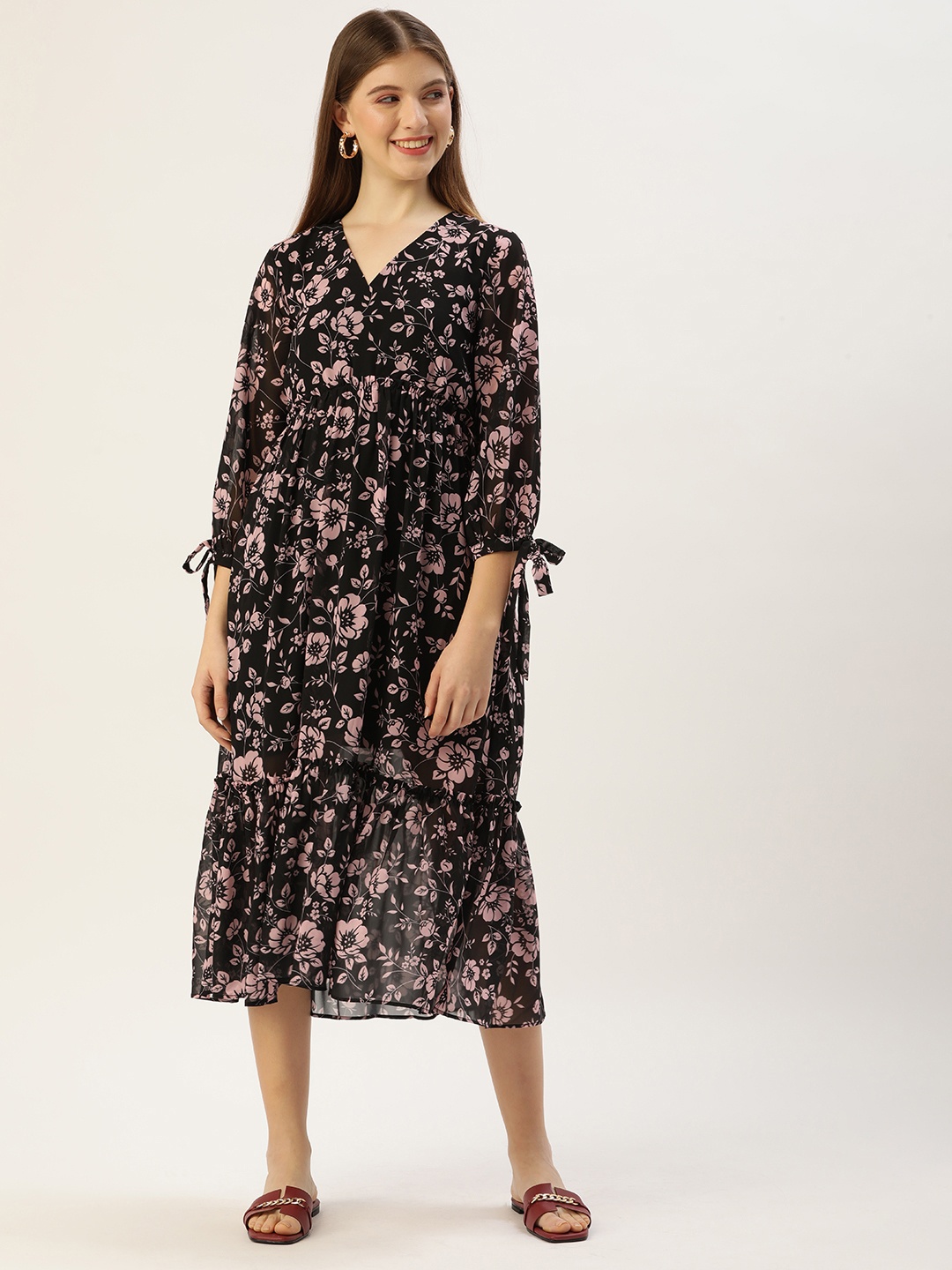 

MELOSO Black & Pink Floral Georgette Maxi Dress