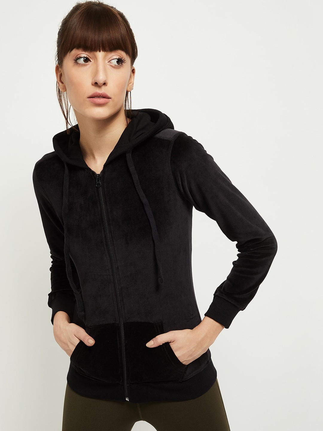 

max Women Black Velvet Sporty Jacket