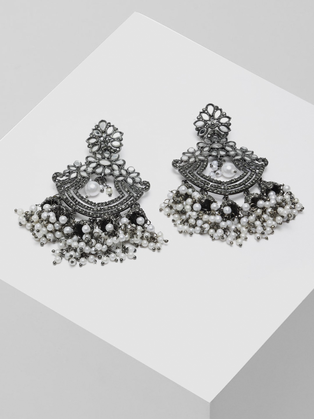 

AVANT-GARDE PARIS Black Floral Chandbalis Earrings