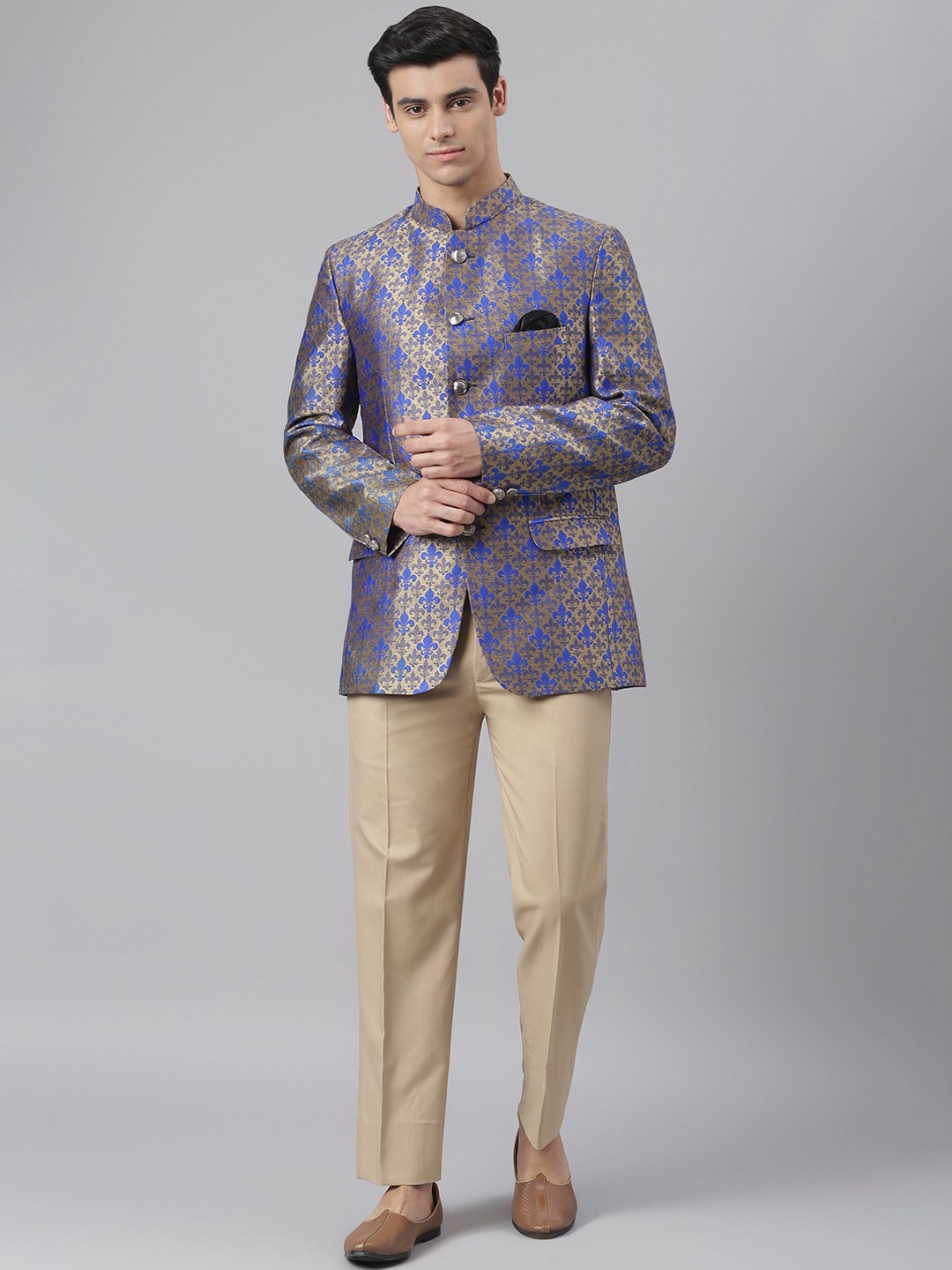 

Hangup Men Blue & Gold Printed Two-Piece Bandhgala Party Suit