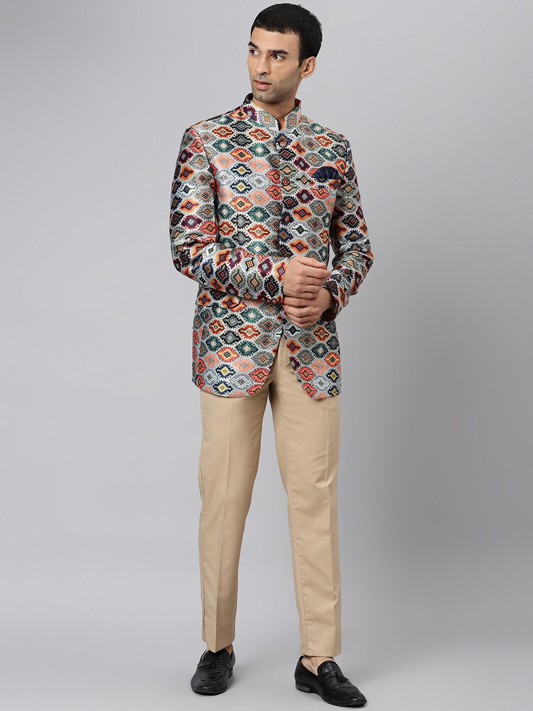 

Hangup Men Grey & Brown Printed Two-Piece Bandhgala Party Suit