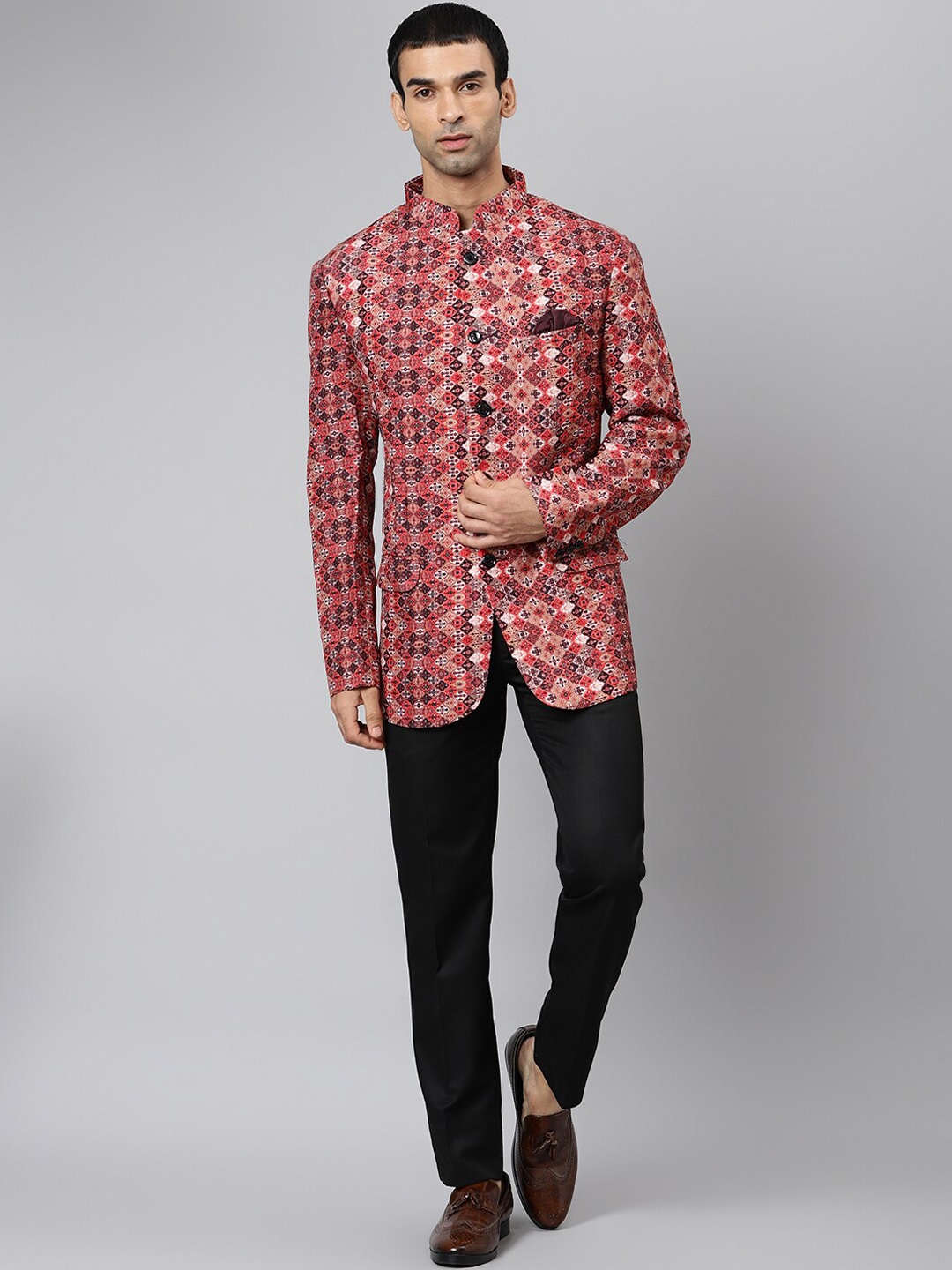 

Hangup Men Brown & Red Printed Two-Piece Bandhgala Suit