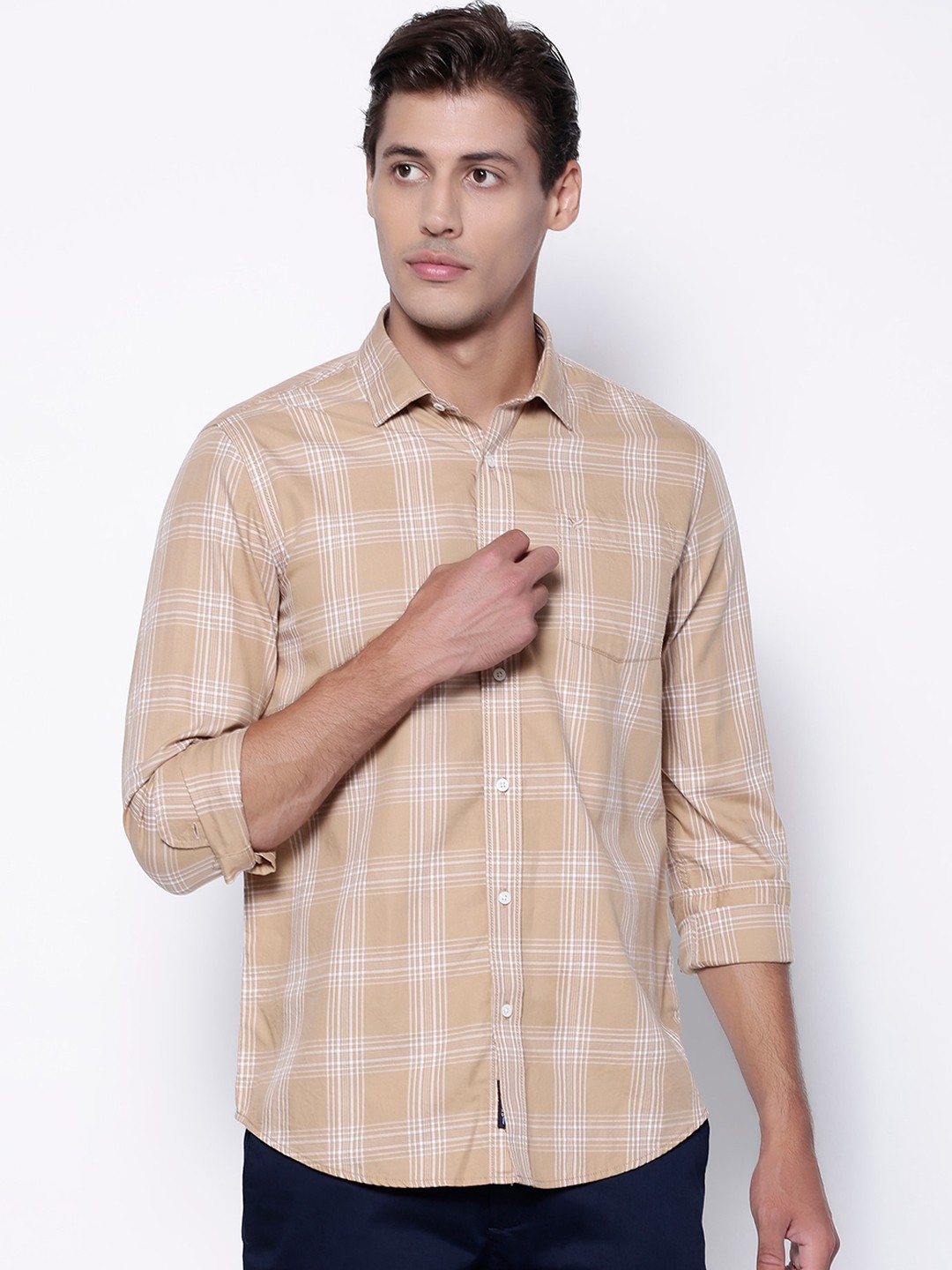 

Blackberrys Men Beige & White India Slim Fit Tartan Checks Opaque Cotton Casual Shirt