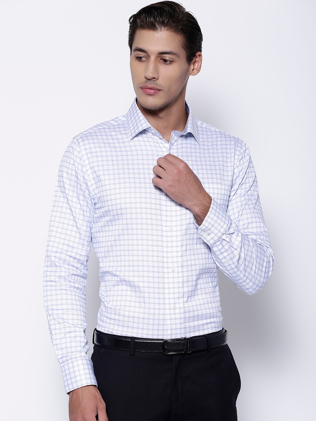 

Blackberrys Men White & Blue India Slim Fit Grid Tattersall Checks Cotton Formal Shirt