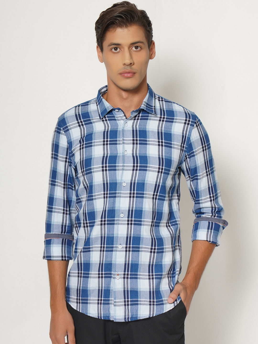 

Blackberrys Men Blue Phoenix Skinny Fit Tartan Checks Opaque Casual Shirt