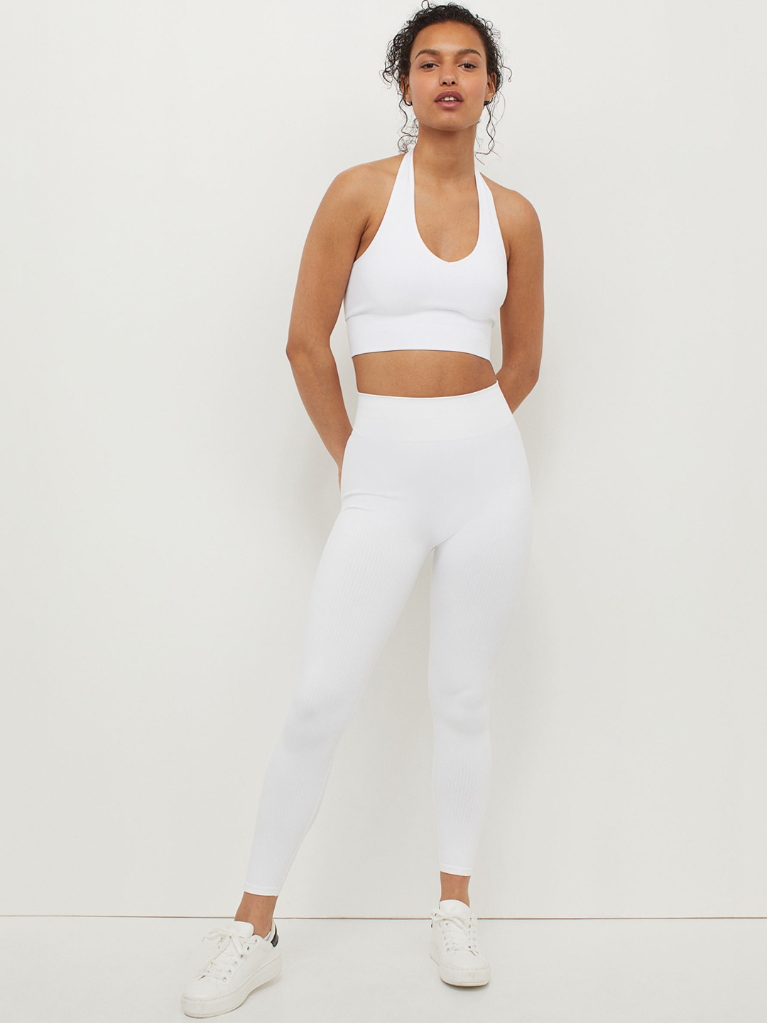 

H&M Women White Seamless Sports Tights