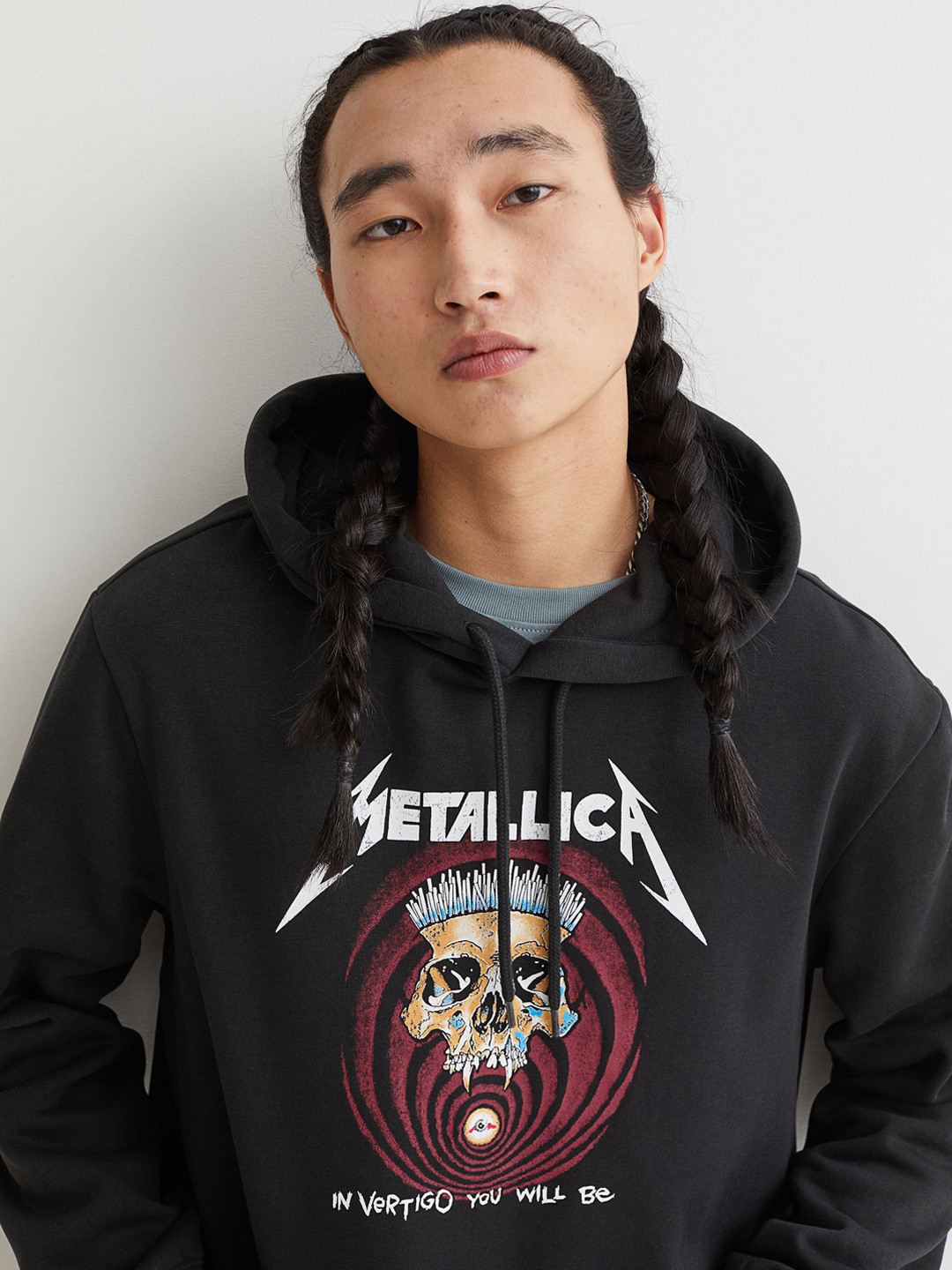 

H&M Men Black Printed Hoodie