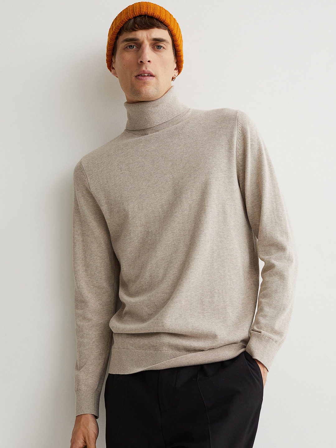 

H&M Men Beige Cotton Fine-knit polo-neck Jumper