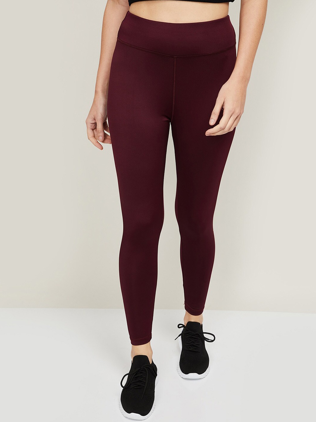

Kappa Women Burgundy Solid Tights